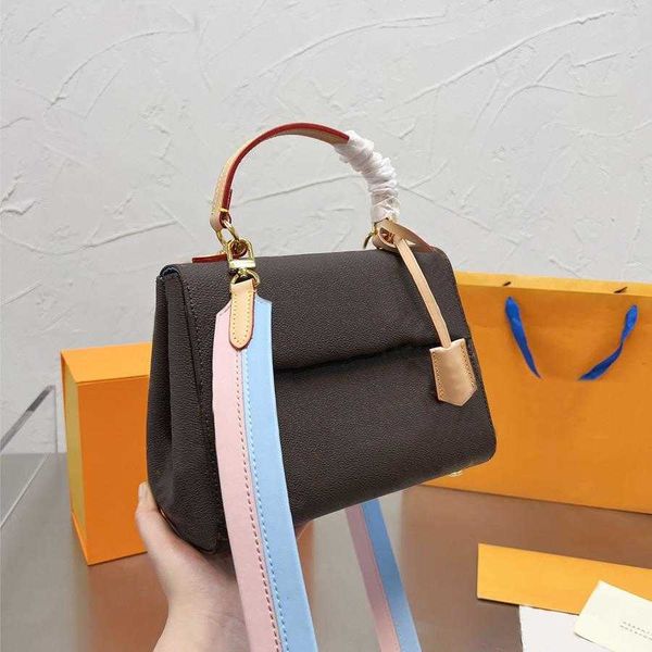 designer luxury women bag louiss handbags totes bags womens crossbody handbag loulou lvs fashion capacity versatile shoulder pursest 5a qual
designer luxury women bag louiss handbags totes bags womens crossbody handbag loulou lvs fashion capacity versatile shoulder pursest 5a qual