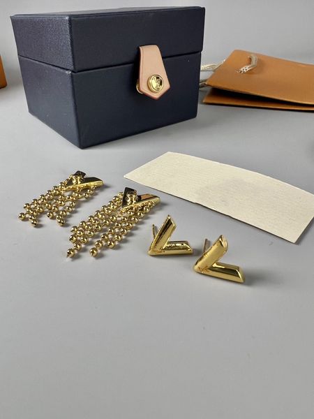 vintage designer dangle earrings copper with gold plated inital letter alphabet v round beads tassel chain drop earrings for women jewelry b, Silver
vintage designer dangle earrings copper with gold plated inital letter alphabet v round beads tassel chain drop earrings for women jewelry b, Silver