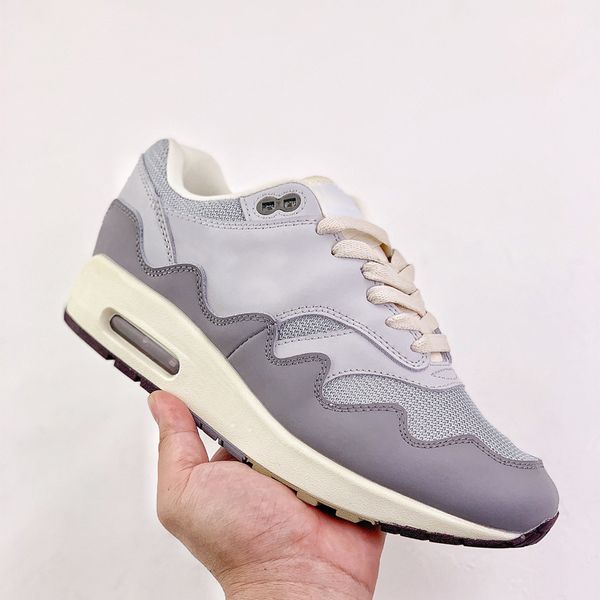 waves 1 casual shoes men's women's air cushion noise aqua white sean wotherspoon patta monarch grey gum running sneakers, Black
waves 1 casual shoes men's women's air cushion noise aqua white sean wotherspoon patta monarch grey gum running sneakers, Black