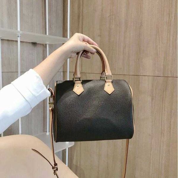 designer luxury women bag louiss handbags totes bags womens crossbody handbag loulou lvs fashion capacity versatile shoulder pursest 5a qual
designer luxury women bag louiss handbags totes bags womens crossbody handbag loulou lvs fashion capacity versatile shoulder pursest 5a qual