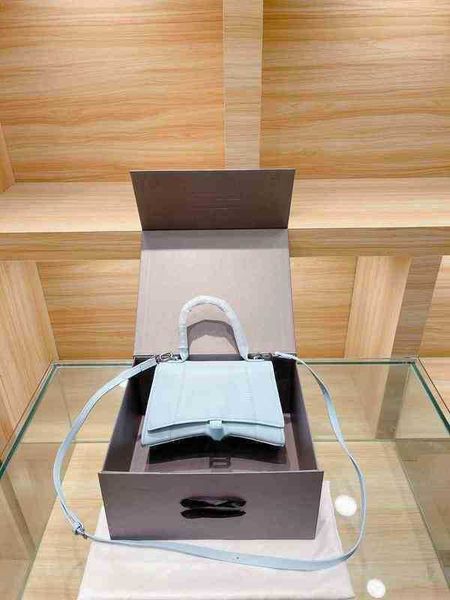bag balenciga designer luxury 2022 hourglass bag cherry blossom powder leather b-word luxury smooth
bag balenciga designer luxury 2022 hourglass bag cherry blossom powder leather b-word luxury smooth