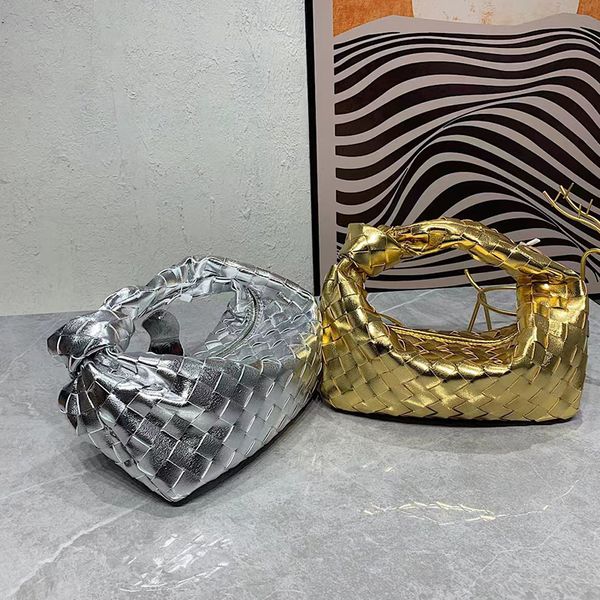 new designer bags woven knotting tote bag cloud bag sheepskin leather handbag dumplings package woman hobos silver gold
new designer bags woven knotting tote bag cloud bag sheepskin leather handbag dumplings package woman hobos silver gold