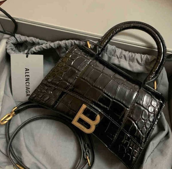 balencaigass designer handbag same star's women's 2022 fashion versatile b family crocodile hourglass b-shaped leather messenger c
balencaigass designer handbag same star's women's 2022 fashion versatile b family crocodile hourglass b-shaped leather messenger c