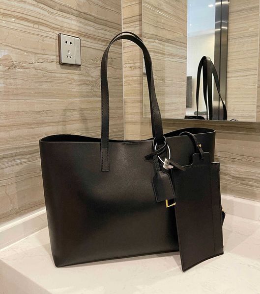 classic womens shopping bag crossbody designer shoulder bags high-quality luxury handbags pu material travel leisure tote 2022handbags68
classic womens shopping bag crossbody designer shoulder bags high-quality luxury handbags pu material travel leisure tote 2022handbags68