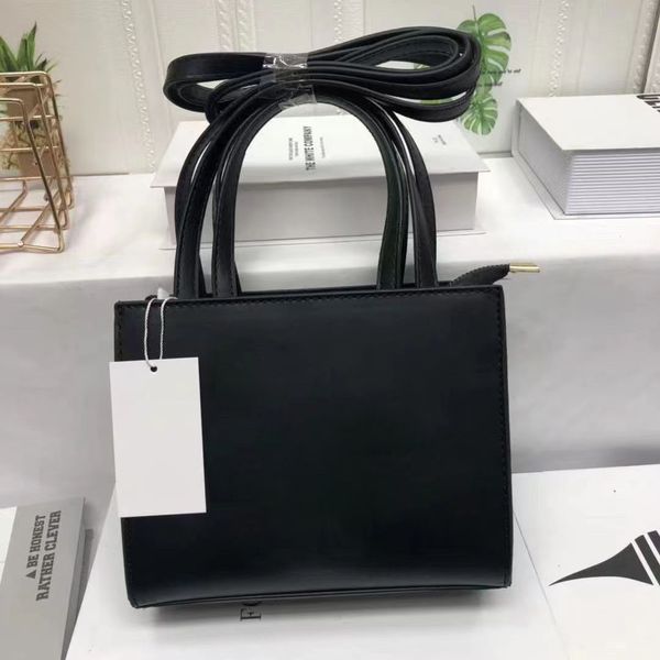 designer tote bags 2022 purses summer crossbody shopping bag and handbags lady luxury famous brands pu shoulder bag for women
designer tote bags 2022 purses summer crossbody shopping bag and handbags lady luxury famous brands pu shoulder bag for women