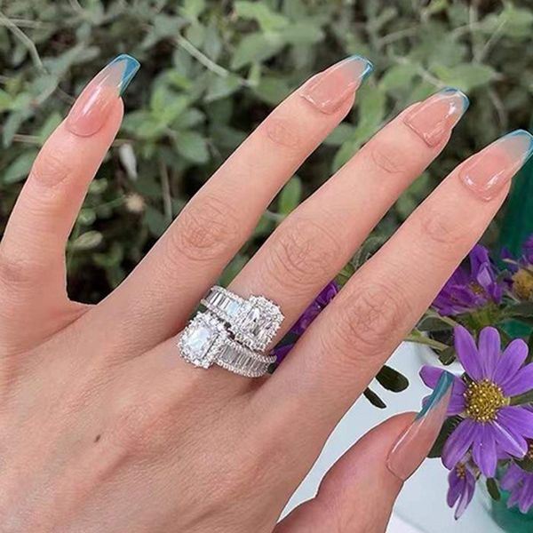 cute zircon stone flower adjustable silver color ring for women wedding engagement fashion jewelry 2022 new, Slivery;golden
cute zircon stone flower adjustable silver color ring for women wedding engagement fashion jewelry 2022 new, Slivery;golden