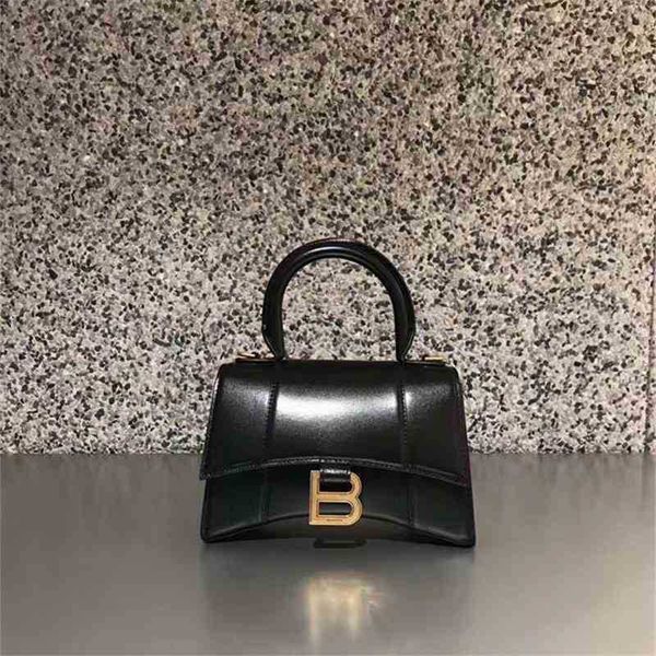 designer bag balenciga women's b handbags paris hourglass crocodile mini handbag messenger shoulder crossbody bag p696
designer bag balenciga women's b handbags paris hourglass crocodile mini handbag messenger shoulder crossbody bag p696