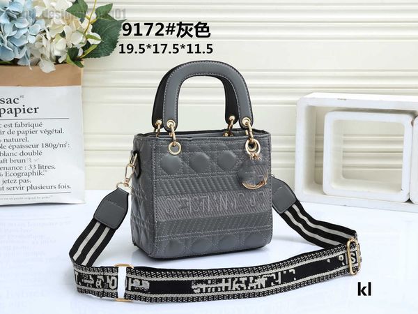 shoulder bags new 2023 women's fashion classic single shoulder ladies designer tote bag black diana bag fashion casual female crossbody
shoulder bags new 2023 women's fashion classic single shoulder ladies designer tote bag black diana bag fashion casual female crossbody