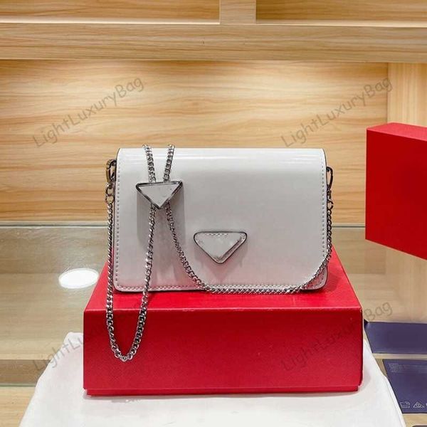shoulder crossbody bag fashion retro cross body wallets 5a designer bright leather women classic luxury personality tote female purse2201108
shoulder crossbody bag fashion retro cross body wallets 5a designer bright leather women classic luxury personality tote female purse2201108