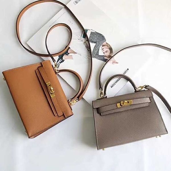 aher max designer bags herme handbags 2023 new lychee pattern cowhide 2528 portable single shoulder messenger hand palm second generation mi
aher max designer bags herme handbags 2023 new lychee pattern cowhide 2528 portable single shoulder messenger hand palm second generation mi