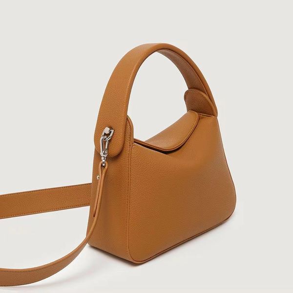 7amen safari messenger bags designers oblique embroidery pockets pouch double-zipper camera bag size 17cm with dust bag
7amen safari messenger bags designers oblique embroidery pockets pouch double-zipper camera bag size 17cm with dust bag