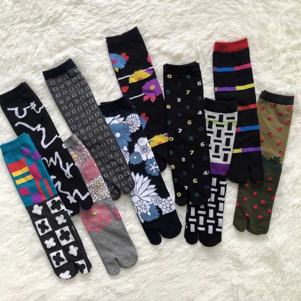 socks hosiery men women creative jacquard two-toed middle tube split toe tabi socks happy harajuku socks funny gift t221102, Black;white
socks hosiery men women creative jacquard two-toed middle tube split toe tabi socks happy harajuku socks funny gift t221102, Black;white