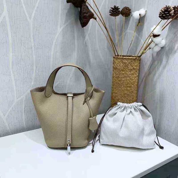 bag herme picotinslocks s 18 22 26cm new lychee pattern layer togo kraft vegetable basket simple and fashionable hand bucket y99d
bag herme picotinslocks s 18 22 26cm new lychee pattern layer togo kraft vegetable basket simple and fashionable hand bucket y99d