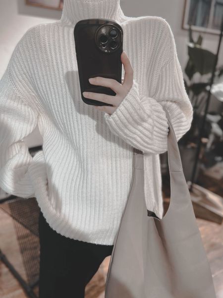 women's sweaters heavy weight threaded silhouette slouchy loose high neck white sweater, White;black
women's sweaters heavy weight threaded silhouette slouchy loose high neck white sweater, White;black
