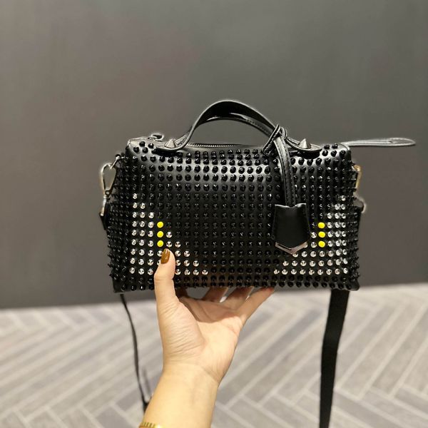bags designer totes bag women handbag classic luxury brand imitation diamond splicing devil shoulder bag fashionable animal wallet party
bags designer totes bag women handbag classic luxury brand imitation diamond splicing devil shoulder bag fashionable animal wallet party