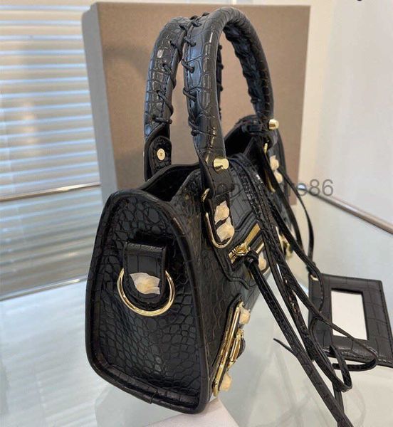 shoulder bags latest totes handbags luxury women motorcycle bags designer handbag trend black single shoulder diagonal bagde.
shoulder bags latest totes handbags luxury women motorcycle bags designer handbag trend black single shoulder diagonal bagde.