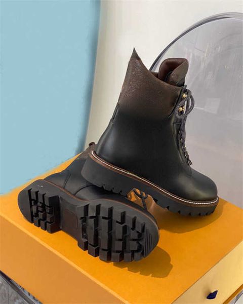 brabnd boots designer design flat leather everything in fashion sneakers ankle boots are everywhere size 36-41, Black
brabnd boots designer design flat leather everything in fashion sneakers ankle boots are everywhere size 36-41, Black