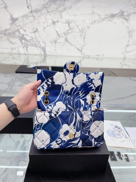 new diamond pattern bag online red designer high color blue white contrast fashion versatile shoulder bag
new diamond pattern bag online red designer high color blue white contrast fashion versatile shoulder bag