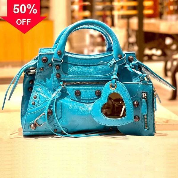 women's luxury designer handbag fashion rivet motorcycle three in one street personality women's leather bag factory direct sale a
women's luxury designer handbag fashion rivet motorcycle three in one street personality women's leather bag factory direct sale a