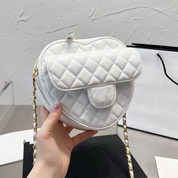 2023 new r handbag shoulder bag tote stylish women's handbag luxury love shaped handbag design cute purse for women ch4
2023 new r handbag shoulder bag tote stylish women's handbag luxury love shaped handbag design cute purse for women ch4