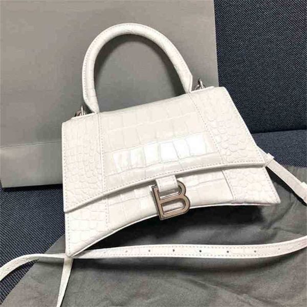 handbags designer balencigas women luxurys same hourglass bag women's star's 2022 versatile b family messenger b-shaped handbag hf
handbags designer balencigas women luxurys same hourglass bag women's star's 2022 versatile b family messenger b-shaped handbag hf