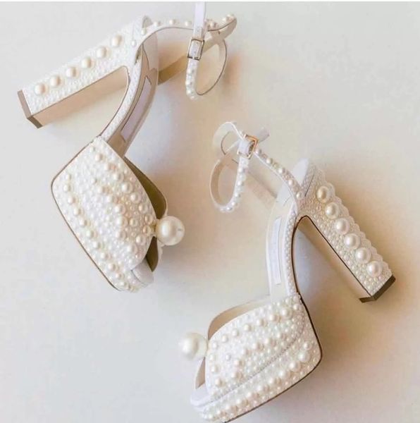 elegant women's bridal wedding dress shoes sacora lady sandals pearls leather luxury brands high heels women walking lady party with bo, Black
elegant women's bridal wedding dress shoes sacora lady sandals pearls leather luxury brands high heels women walking lady party with bo, Black