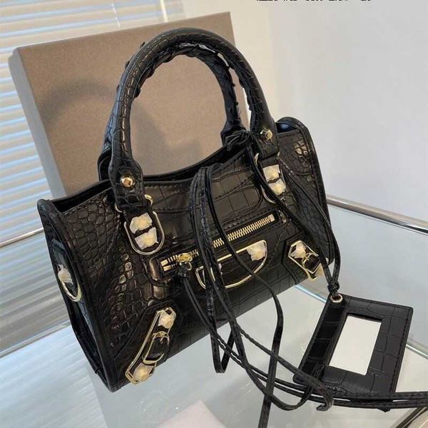 shoulder bags latest totes handbags 2021 luxury women motorcycle bags designer handbag trend black single shoulder diagonal.
shoulder bags latest totes handbags 2021 luxury women motorcycle bags designer handbag trend black single shoulder diagonal.