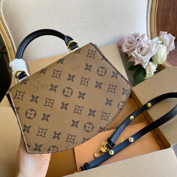 new designer bag cross body bag women's casual fashion color blocking vintage versatile old flower leather messenger bag
new designer bag cross body bag women's casual fashion color blocking vintage versatile old flower leather messenger bag
