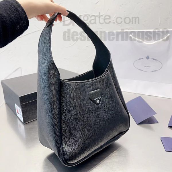 luxury leather handbags fashion shopping is easy to handle leather triangle bag totes designer tote women p06
luxury leather handbags fashion shopping is easy to handle leather triangle bag totes designer tote women p06