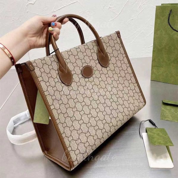 luxury designer bag fashion handbag double letter large capacity shopping women's trendy shoulder high quality
luxury designer bag fashion handbag double letter large capacity shopping women's trendy shoulder high quality