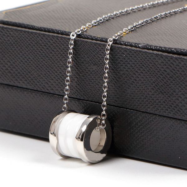 fashion quality ceramic couple pendant necklace fashion designer design men and women valentine's day gift, Silver
fashion quality ceramic couple pendant necklace fashion designer design men and women valentine's day gift, Silver