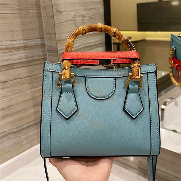 shoulder bags bamboo totes 2022 luxurys designers bags small large shoulder handbag shopping messenger women casual tote new
shoulder bags bamboo totes 2022 luxurys designers bags small large shoulder handbag shopping messenger women casual tote new