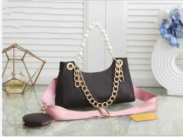 designer luxury women the tote bag fashion versatile handbags shoulder crossbody bags purse tories totes large capacity saddle wallets 7a 4v
designer luxury women the tote bag fashion versatile handbags shoulder crossbody bags purse tories totes large capacity saddle wallets 7a 4v
