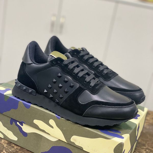 color matching sports shoes rockrunner luxury designer running shoes camouflage mesh rubber spikes three-layer black and white beige men
color matching sports shoes rockrunner luxury designer running shoes camouflage mesh rubber spikes three-layer black and white beige men