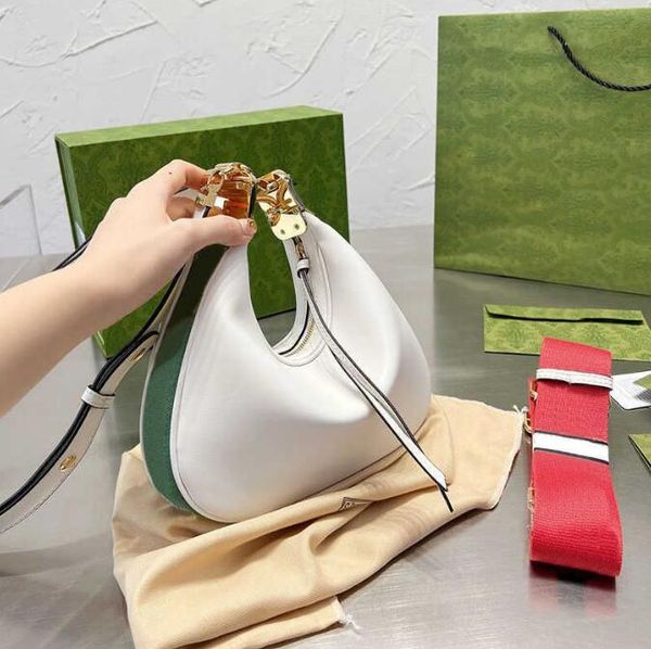 designers evening bags luxury handbags shoulder bags women chest pack lady tote chains leather handbag presbyopic hobo purse crossbody whole
designers evening bags luxury handbags shoulder bags women chest pack lady tote chains leather handbag presbyopic hobo purse crossbody whole