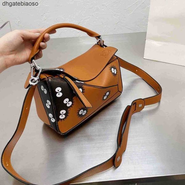 handbags bags shoulder woman designer leather single bag loews puzzles graffiti 41im
handbags bags shoulder woman designer leather single bag loews puzzles graffiti 41im