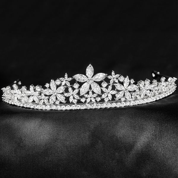 exquisite princess hair headpiece crystal tiaras and crowns for women hairwear prom diadem jewelry wedding party hair accessories gifts, Slivery;golden
exquisite princess hair headpiece crystal tiaras and crowns for women hairwear prom diadem jewelry wedding party hair accessories gifts, Slivery;golden