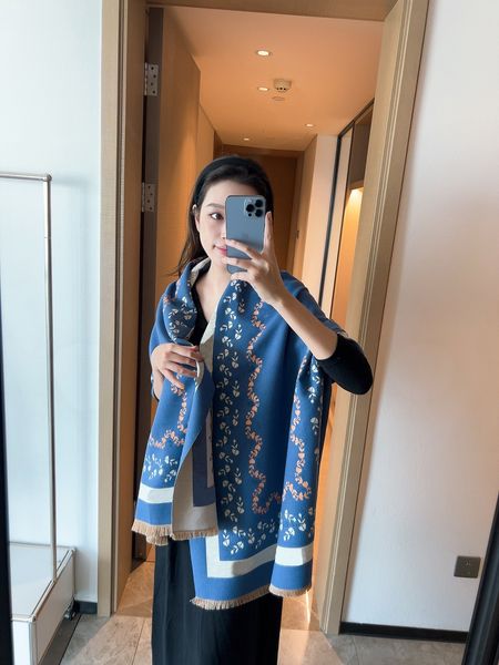 25new gift scarf fashion winter 100% cashmere scarf for men women high end designer oversized classic check big plaid shawls and scarves men, Blue;gray
25new gift scarf fashion winter 100% cashmere scarf for men women high end designer oversized classic check big plaid shawls and scarves men, Blue;gray