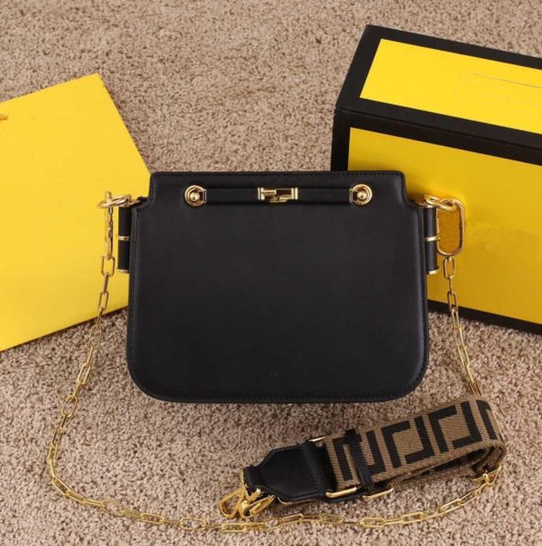 shoulder bags cross body handbag leather material metal letter decoration organ compartment assortment design bag
shoulder bags cross body handbag leather material metal letter decoration organ compartment assortment design bag