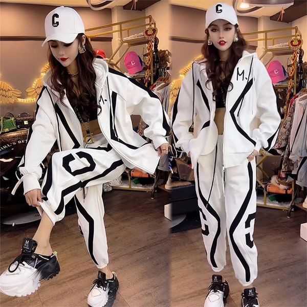 designer fall luxury women's tracksuits monochrome zipper-lapel long sleeved hoodies and loose slim fitting mid-rise pants size -xxxxx, Gray
designer fall luxury women's tracksuits monochrome zipper-lapel long sleeved hoodies and loose slim fitting mid-rise pants size -xxxxx, Gray