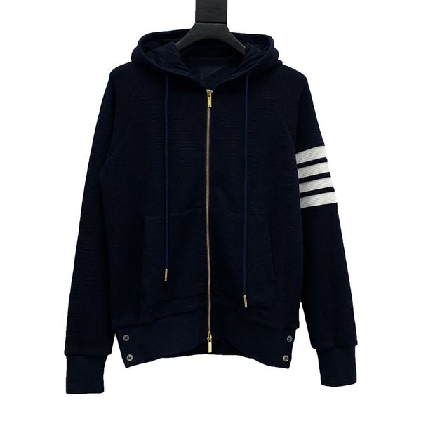 luxury designer male and female zipper designers clothing jacket casual mens slim-fit version of coat clothing, Black;brown
luxury designer male and female zipper designers clothing jacket casual mens slim-fit version of coat clothing, Black;brown
