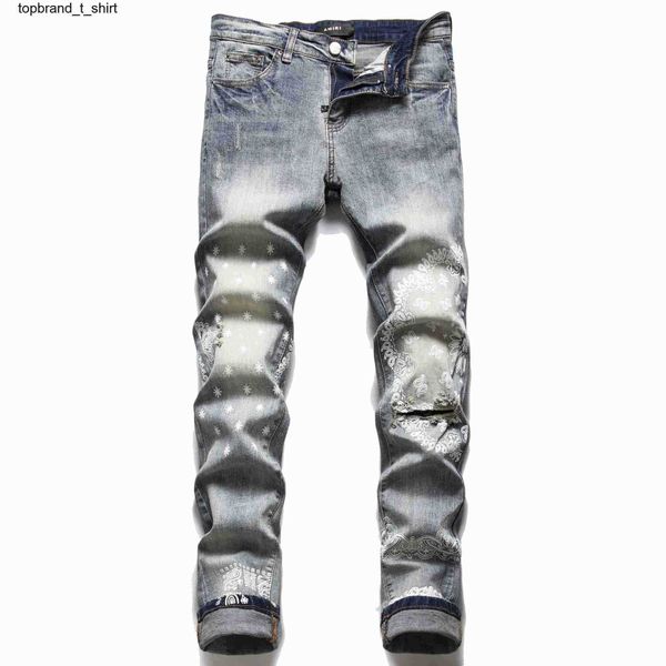 men's jeans designer fashion brand style blue hole print slim elastic small foot fashion streetwear men's jeans pants
men's jeans designer fashion brand style blue hole print slim elastic small foot fashion streetwear men's jeans pants