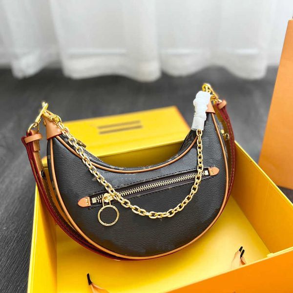 2021 a luxury designer hourglass bag ladies crocodile pattern shoulder bags leather ladiess handbag presbyopia wallet messenger backpack
2021 a luxury designer hourglass bag ladies crocodile pattern shoulder bags leather ladiess handbag presbyopia wallet messenger backpack
