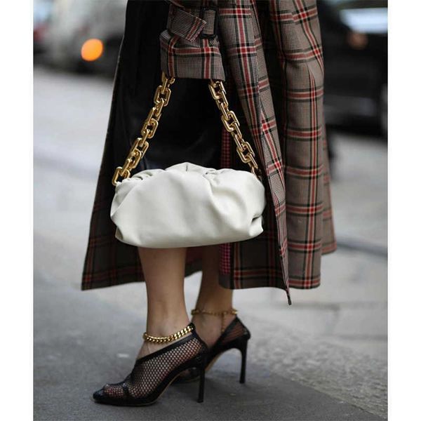 tote fashion botte ven handbags bags woven cosmetic pouch real leather thick chain cloud bag new star portable one shoulder armpit female
tote fashion botte ven handbags bags woven cosmetic pouch real leather thick chain cloud bag new star portable one shoulder armpit female