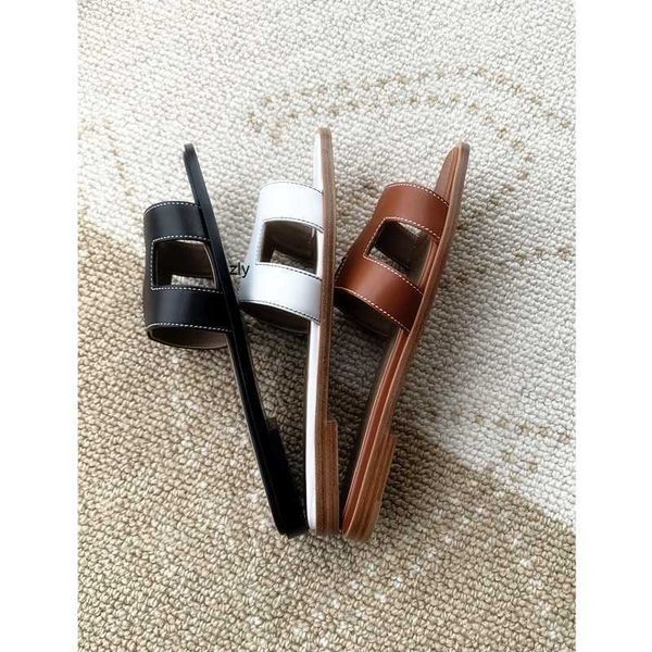 outlet women slippers herme slides summer 2023 new versatile leater 's casual flat bottom flip flops wear beac soes sandals zly, Black
outlet women slippers herme slides summer 2023 new versatile leater 's casual flat bottom flip flops wear beac soes sandals zly, Black