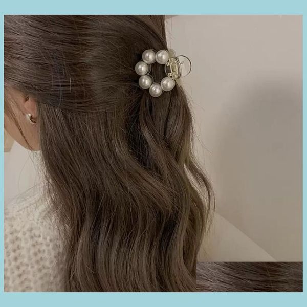hair clips barrettes mini round pearl hair clips claw clamps for women girls chic barrettes crab hairpins styling fashion accessor dhbln, Golden;silver
hair clips barrettes mini round pearl hair clips claw clamps for women girls chic barrettes crab hairpins styling fashion accessor dhbln, Golden;silver