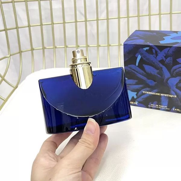 woman perfume spray 100ml EDP Tubereuse Mystique oriental floral note scent long lasting smell splendida parfum fragrance fast ship
woman perfume spray 100ml EDP Tubereuse Mystique oriental floral note scent long lasting smell splendida parfum fragrance fast ship