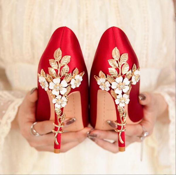 metal flowers women's pumps luxurious satin high heels women shoes pointed toe wedding shoes fashion stiletto shoes, Black
metal flowers women's pumps luxurious satin high heels women shoes pointed toe wedding shoes fashion stiletto shoes, Black