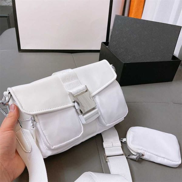design purse nylon messenger bag waterproof three one sling single shoulder messenger bag pocket locomotive chest leisure
design purse nylon messenger bag waterproof three one sling single shoulder messenger bag pocket locomotive chest leisure