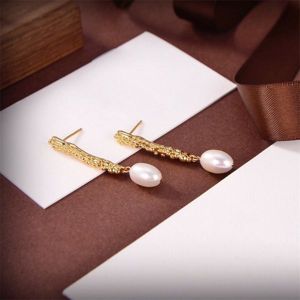8 styles women fashion ear studs earrings designer brand luxurys jewelry classic letters golden silver pearl diamond flowers earring
8 styles women fashion ear studs earrings designer brand luxurys jewelry classic letters golden silver pearl diamond flowers earring